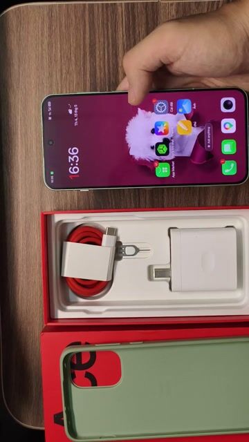 OnePlus Ace 6T 12GB/256GB Xanh lá. Mua bán Điện thoại tại Quận Ninh Kiều Cần Thơ được đăng bởi Lewis Phone  hình 1