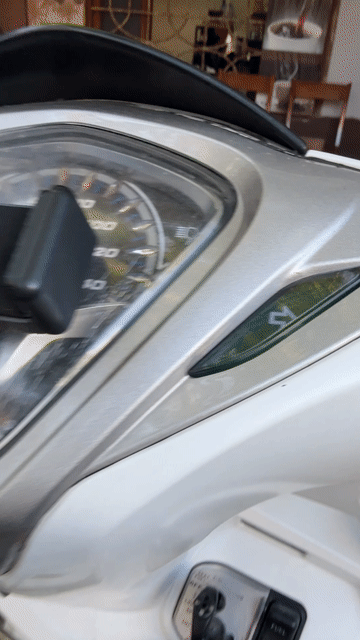 Honda Air Blade Trắng. Mua bán Xe máy tại Quận Lê Chân Hải Phòng được đăng bởi Bùi Hải Anh hình 1