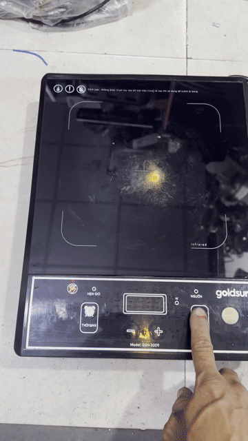 Bếp hồng ngoại Goldsun GSH-3009 Đen ko kén nồi. Mua bán Bếp, lò, đồ điện nhà bếp tại Quận 7 Tp Hồ Chí Minh được đăng bởi Phạm hưng 1982 Q7 Đồ Cũ Bao Sài  hình 1