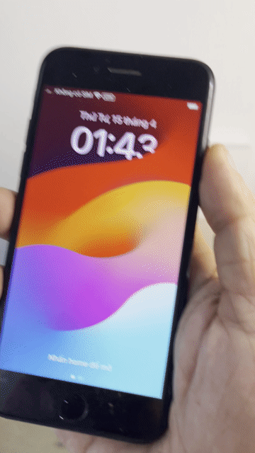 iPhone se2 Đen 64GB, Bản Quốc Tế, mẻ lưng. Mua bán Điện thoại tại Quận Tân Bình Tp Hồ Chí Minh được đăng bởi Tran Minh Anh hình 1