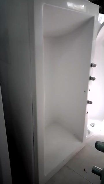 Bồn tắm 1.7m x 70cm x 55cm Trắng. Mua bán Thiết bị vệ sinh, nhà tắm tại Huyện Nhà Bè Tp Hồ Chí Minh được đăng bởi Tổng Kho Bồn Cầu và TBVS hình 1