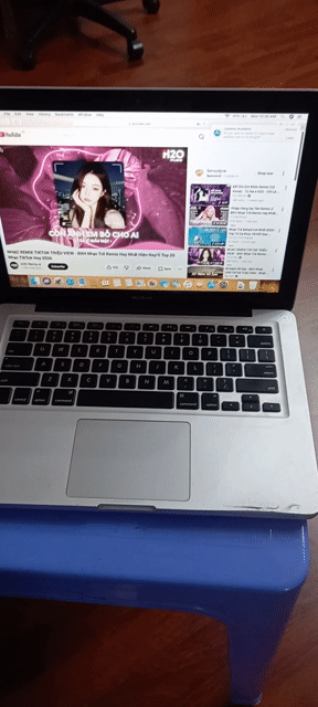 Apple MacBook Pro i7 8GB/128GB Bạc pin 5 tiếng . Mua bán Laptop tại Huyện Nhà Bè Tp Hồ Chí Minh được đăng bởi nguyên văn năm  hình 1