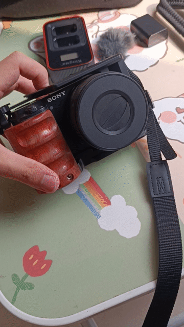Máy ảnh Sony ZV-E10 + len kit Sony 16-50 đời 2. Mua bán Máy ảnh, Máy quay tại Quận Tân Phú Tp Hồ Chí Minh được đăng bởi Trần Trọng hình 1