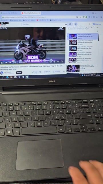 Dell Inspiron 15-3552 Celeron N3060. Mua bán Laptop tại Thành phố Thuận An Bình Dương được đăng bởi kim quyên hình 1