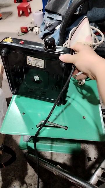 Bếp điện 1000W Đen. Mua bán Bếp, lò, đồ điện nhà bếp tại Thành phố Biên Hòa Đồng Nai được đăng bởi Hoài Em hình 1