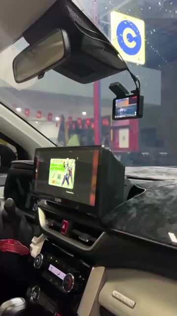 Toyota Veloz Cross 2023 Top. Mua bán Ô tô tại Quận Tân Phú Tp Hồ Chí Minh được đăng bởi Nguyễn Tân Xe Lướt  hình 1