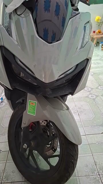 Xe tay ga Honda Vario 160 màu xám.. Mua bán Xe máy tại Thành phố Châu Đốc An Giang được đăng bởi tuấn  hình 1