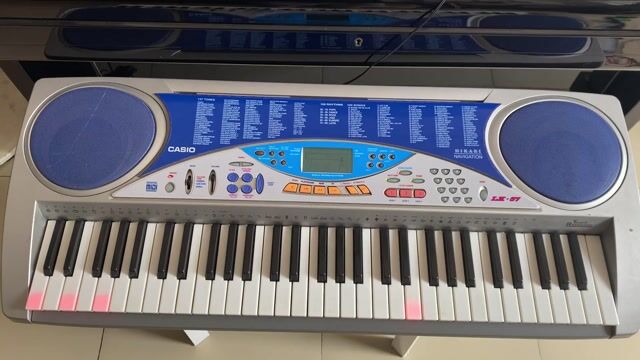 Đàn Organ Casio LK-57 Phím sáng. Mua bán Nhạc cụ tại Quận Bình Thuỷ Cần Thơ được đăng bởi TRUNG TÂM ÂM NHẠC HT hình 1