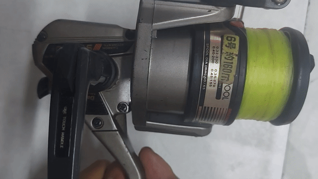 Máy câu cá Daiwa ST 2000 Carbon. Mua bán Đồ thể thao, Dã ngoại tại Quận 10 Tp Hồ Chí Minh được đăng bởi Lee Bush hình 1