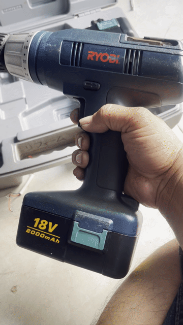 Máy khoan pin Ryobi BD-1800T 18V. Mua bán Đồ chuyên dụng, Giống nuôi trồng tại Quận 3 Tp Hồ Chí Minh được đăng bởi Thao Tran hình 1