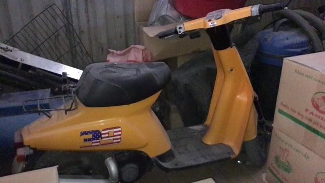 Xe máy 50cc màu vàng đã qua sử dụng. Mua bán Xe máy tại Thành phố Dĩ An Bình Dương được đăng bởi Vô Thường  hình 1