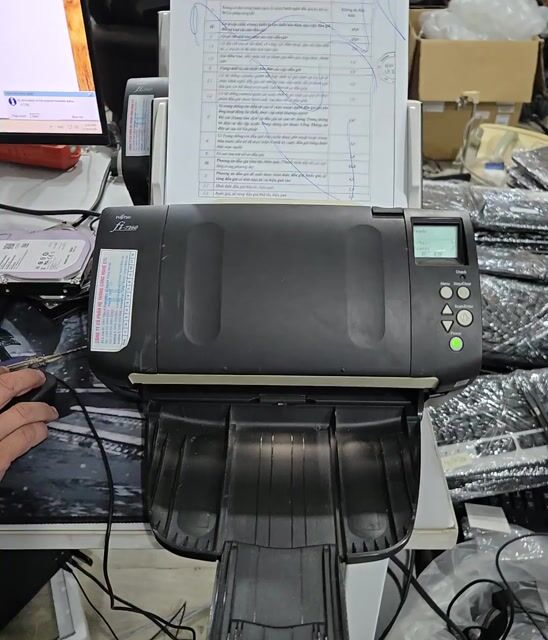 Máy scan Fujitsu 7610 Đen. Mua bán Đồ dùng văn phòng tại Thành phố Bến Tre Bến Tre được đăng bởi Lao Thanh Phước Lộc hình 1