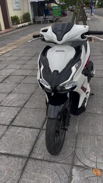 Bán xe AB 125 2021 màu trắng đen xe zin sạch đẹp. Mua bán Xe máy tại Thành phố Vũng Tàu Bà Rịa - Vũng Tàu được đăng bởi Bảo Gia hình 1