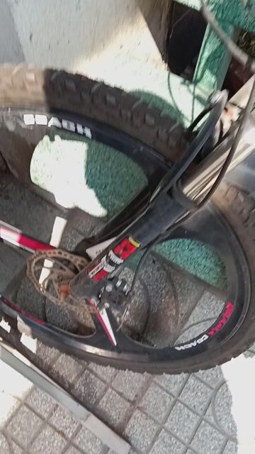 Xe đạp địa hình Đen Đỏ đã sử dụng. Mua bán Xe đạp tại Quận 12 Tp Hồ Chí Minh được đăng bởi Nguyễn Thanh hình 1