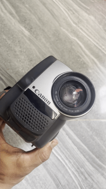 Máy quay phim Canon ES4000V Xám. Mua bán Máy ảnh, Máy quay tại Quận 8 Tp Hồ Chí Minh được đăng bởi Huynh tiền  hình 1