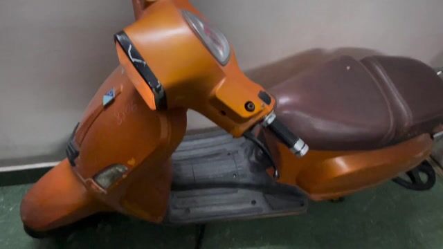 Xe máy điện Vespa màu Cam. Mua bán Xe điện tại Thành phố Hạ Long Quảng Ninh được đăng bởi Nguyễn Huy Hoàng hình 1