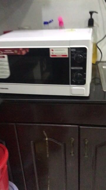 Lò vi sóng Toshiba ER-SM20(W1)VN. Mua bán Bếp, lò, đồ điện nhà bếp tại Quận 11 Tp Hồ Chí Minh được đăng bởi THẢO MY hình 1