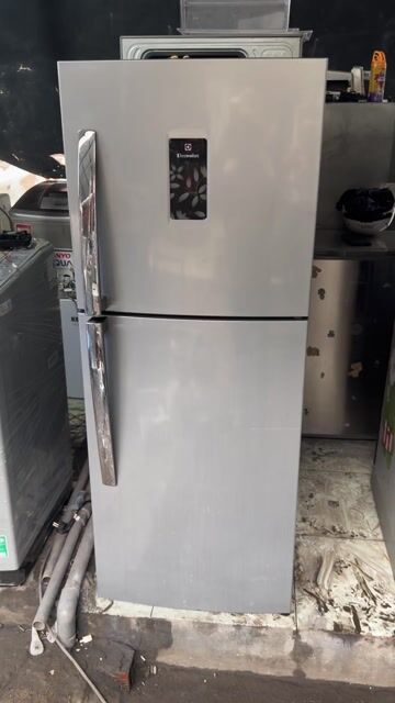 Tủ lạnh Electrolux 210L nguyên zin nhẹ điện. Mua bán Tủ lạnh tại Thành phố Thủ Đức Tp Hồ Chí Minh được đăng bởi đỗ thị mai  hình 1