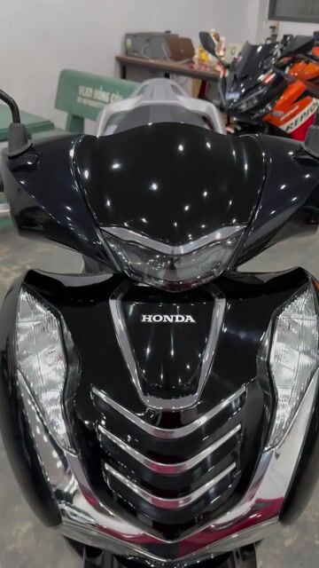 Honda SH 125 CBS Siêu Lướt Đẹp Nguyên Zin như Mới. Mua bán Xe máy tại Thành phố Long Khánh Đồng Nai được đăng bởi Cửa Hàng Xe Máy Cũ Thành Phát Đồng Nai hình 1