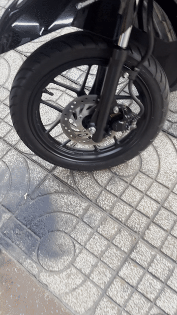 Honda Vario 150 Đen xám 2018 BSTP. Mua bán Xe máy tại Quận 5 Tp Hồ Chí Minh được đăng bởi SH cafe hình 1