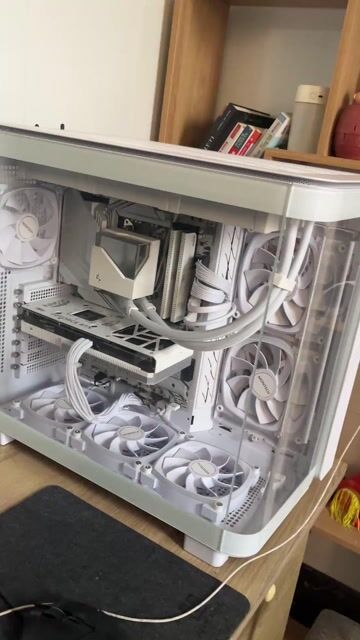 Bán PC full trắng 32g ddr5 SSD 2T 7900x 4070 super. Mua bán Máy tính để bàn tại Huyện Cai Lậy Tiền Giang được đăng bởi Lê Trường Nhật hình 1