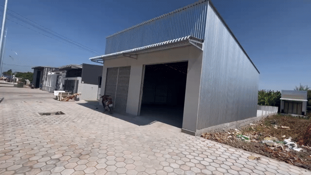 Cho thuê Nhà ở Thành phố Cà Mau Cà Mau diện tích 320 m² giá 12 triệu/tháng