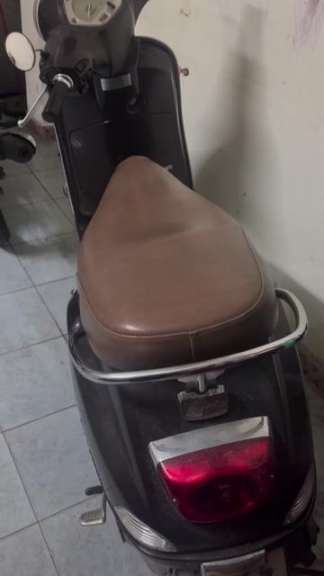 Cần bán xe Vespa. Mua bán Xe máy tại Quận Đống Đa Hà Nội được đăng bởi Quang Huy hình 1