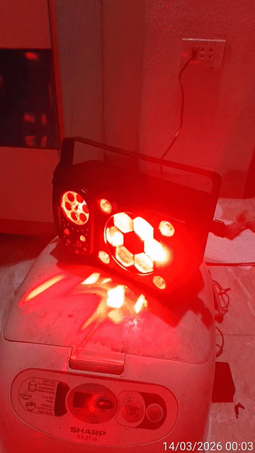 Đèn sân khấu chiếu tia laser. Mua bán Đèn tại Huyện Thanh Trì Hà Nội được đăng bởi Nguyễn Đắc Phong hình 1