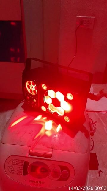 Đèn sân khấu chiếu tia laser. Mua bán Đèn tại Huyện Thanh Trì Hà Nội được đăng bởi Nguyễn Đắc Phong hình 1