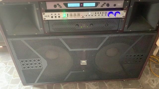 Loa kéo JBL Nâu 40cm Ván ép. Mua bán Tivi, Âm thanh tại Huyện Bình Chánh Tp Hồ Chí Minh được đăng bởi long hình 1