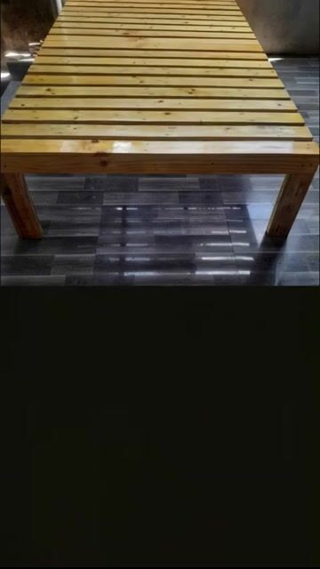 Giường ngủ Gỗ thông tự nhiên 1m2 x 2m Vàng gỗ. Mua bán Giường, chăn ga gối nệm tại Huyện Trảng Bom Đồng Nai được đăng bởi Shop Toàn Express Businesses hình 1