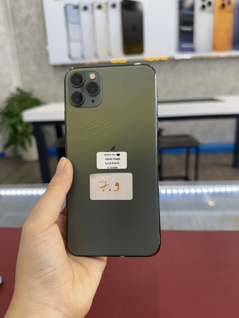 iPhone 11 Pro Max 256GB Xanh. Mua bán Điện thoại tại Thành phố Thủ Dầu Một Bình Dương được đăng bởi Phong Le hình 1