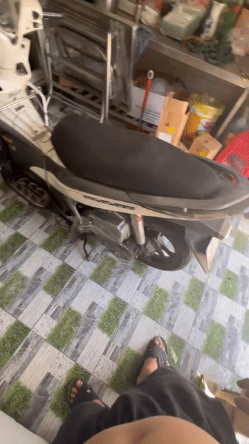 Honda Air Blade Trắng Xe tay ga. Mua bán Xe máy tại Huyện Bình Chánh Tp Hồ Chí Minh được đăng bởi hoàng lê hình 1