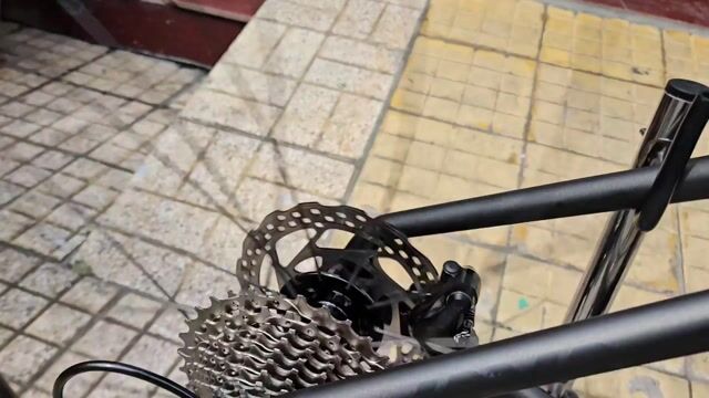 Xe đạp Java Fuoco 2025 Carbon siêu lướt. Mua bán Xe đạp tại Quận Tân Phú Tp Hồ Chí Minh được đăng bởi Anh Tuấn hình 1