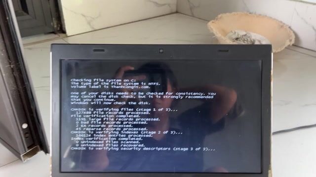 Dell Vostro Xám Văn phòng, học tập. Mua bán Laptop tại Huyện Yên Thành Nghệ An được đăng bởi Lê Thị Dung hình 1