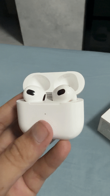 Tai nghe không dây Apple AirPods 3 Trắng. Mua bán Tivi, Âm thanh tại Quận Liên Chiểu Đà Nẵng được đăng bởi Minh Nhật hình 1