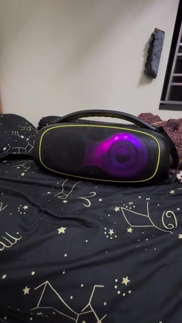 Loa karaoke Bomboxx kèm mic không dây. Mua bán Tivi, Âm thanh tại Huyện Tiên Lãng Hải Phòng được đăng bởi Thái Lê Đào hình 1
