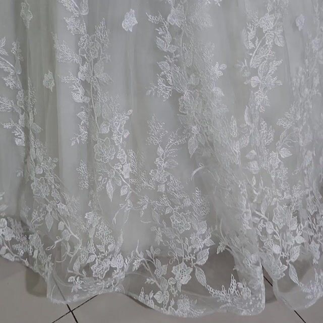 Váy cưới nữ ren voan trắng. Mua bán Quần áo tại Quận Tân Bình Tp Hồ Chí Minh được đăng bởi Lê Ngọc Trinh hình 1