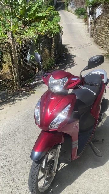 Honda Vision 2017 màu Đỏ. Mua bán Xe máy tại Thành phố Đà Lạt Lâm Đồng được đăng bởi Đạt hình 1