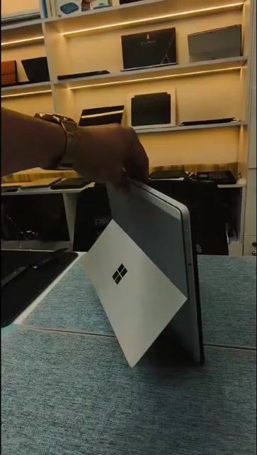 Surface Pro 8 Lte i5 Gen 11 8GB/256GB Bạc 99,99%. Mua bán Laptop tại Thành phố Thủ Đức Tp Hồ Chí Minh được đăng bởi HBA LAPTOP Mua Bán Ký gửi  hình 1