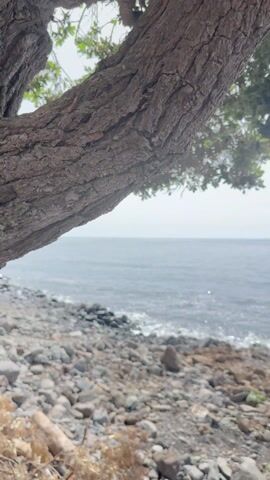 Madalena do Mar beach — waves on the stones