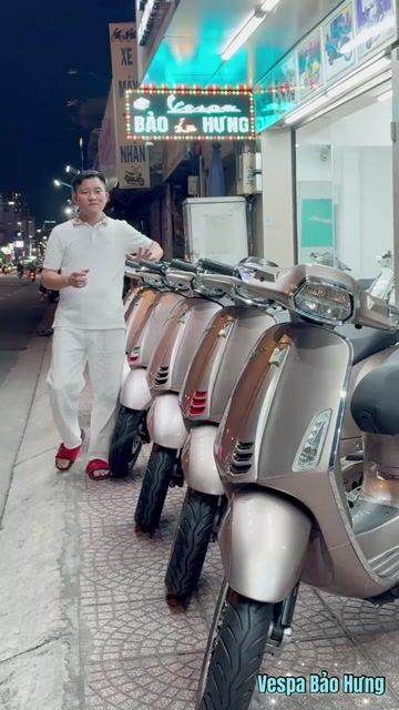 Vespa Sprint Vàng đồng TFT & Hồng Poecher. Mua bán Xe máy tại Quận Phú Nhuận Tp Hồ Chí Minh được đăng bởi VESPA  PIAGGIO BẢO HƯNG Vespa cũ trả góp  hình 1