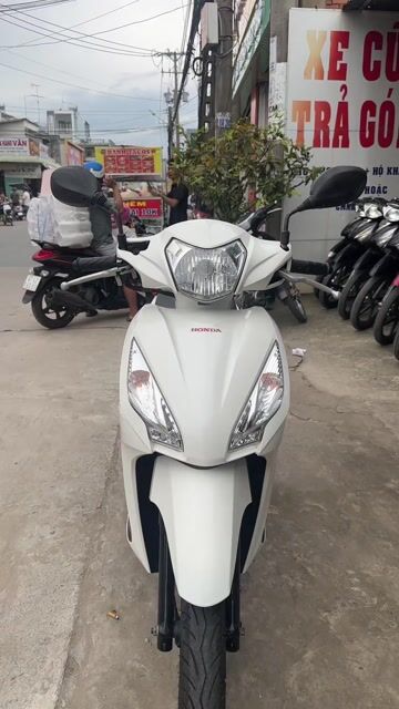 Honda Vision 2019 trắng đỏ ( hỗ trợ góp ). Mua bán Xe máy tại Huyện Chợ Mới An Giang được đăng bởi Cửa hàng xe Thiên Phước 2 hình 1