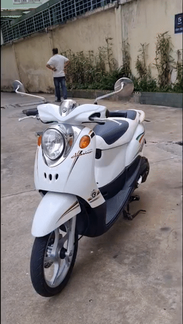 Yamaha Mio Classico chính chủ công chứng . Mua bán Xe máy tại Quận 6 Tp Hồ Chí Minh được đăng bởi Vĩnh Đạt hình 1