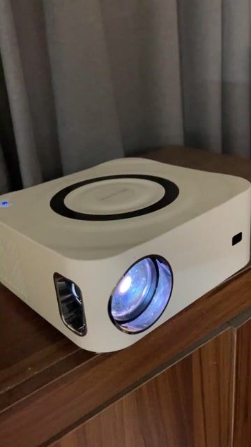 Máy chiếu Y9 Full HD 1080p Trắng. Mua bán Đồ dùng văn phòng tại Quận Nam Từ Liêm Hà Nội được đăng bởi Hai Pham hình 1