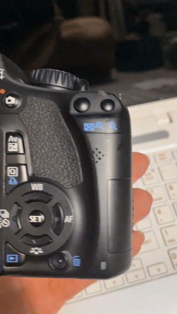 Máy ảnh Canon 550D Đen Đã sử dụng. Mua bán Máy ảnh, Máy quay tại Quận Cầu Giấy Hà Nội được đăng bởi Trần Thanh Hà hình 1