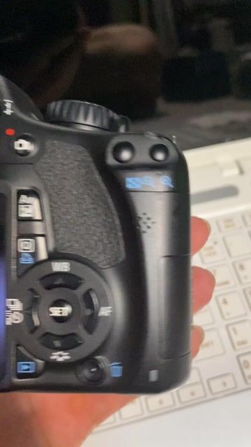 Máy ảnh Canon 550D Đen Đã sử dụng. Mua bán Máy ảnh, Máy quay tại Quận Cầu Giấy Hà Nội được đăng bởi Trần Thanh Hà hình 1