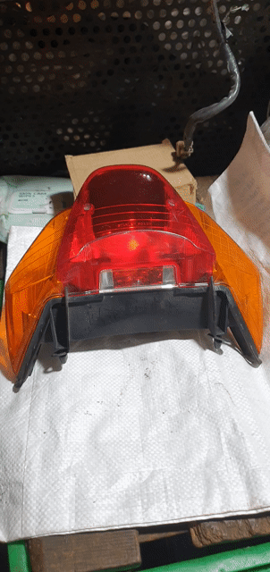 Đèn hậu Honda Future 1 10 Đỏ Cam đã sử dụng. Mua bán Phụ tùng xe tại Quận 10 Tp Hồ Chí Minh được đăng bởi Truong thạch tuấn hình 1