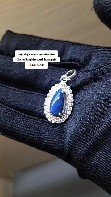 mặt dây chuyền bạc viền kim
đá Sapphire hoàng gia. Mua bán Đồ sưu tầm, đồ cổ tại Quận Bình Thạnh Tp Hồ Chí Minh được đăng bởi Rio Natural Gemstone Jewelry hình 1