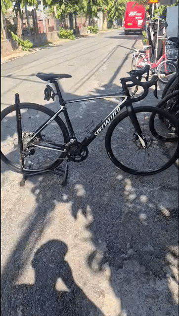 Xe đạp đua Specialized Roubaix Carbon Nhật. Mua bán Xe đạp tại Huyện Hóc Môn Tp Hồ Chí Minh được đăng bởi mr phát hình 1